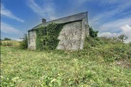 Countryside Barn to Renovate Close to the Coast