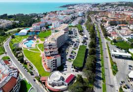 Garage with 20 m2 for sale in the Center of Albufeira