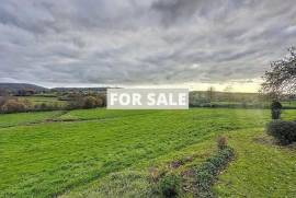 Detached Country House with Outbuilding and Open View