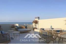 Modern terraced houses with pool in Nerja