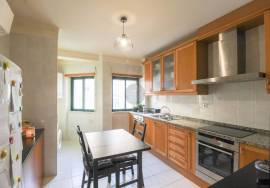 Recent T3 with Garage space to the Polytechnic.