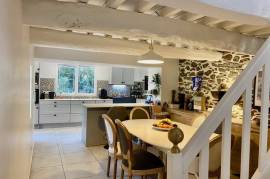 Impressive Renovated Mas With A Main House And A Gite, On 5,5 Hectares Of Land, In An Idyllic Setting.