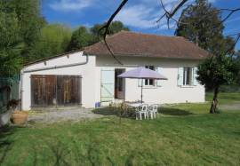 Single storey house for sale, 5 rooms - Castelnau-Magnoac 65230
