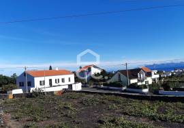 Land with 968.00 m2 - S. Roque do Pico