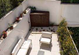 Top Floor Duplex T3 with fabulous terraces Sta Catarina Luxurious amenities