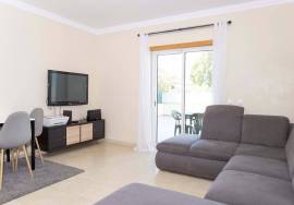 Spacious Two-Bedroom Apartment with Expansive Terrace in Lagoa