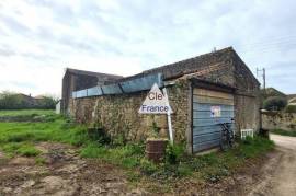 Barn to Renovate and Develop