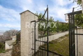 Maisonette 250 sq.m for sale