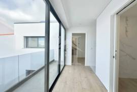 Moradia T4 em Amoreira a poucos minutos do centro de Cascais