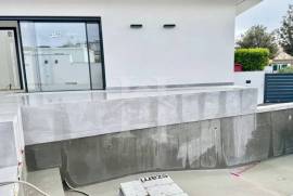 Moradia T4 em Cascais com Piscina e Vista Mar