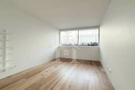 Apartamento T3 Novo em Lisboa com Vista para o Rio Tejo
