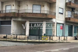 Stall store with 330m² for commerce located in Rossio to the South of the Tagus near Abrantes