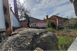 5 bedroom single storey bank villa located in Assentiz (Torres Novas), set in a plot of land with 1,187 m²