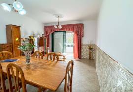 2 bedroom duplex apartment near the beach of Quarteira