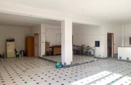 Commerical property with apartment for Sale In Cleto Calabria