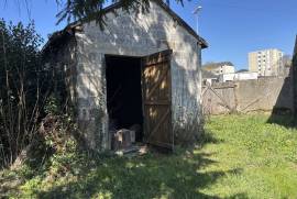 Barn to Renovate and Develop