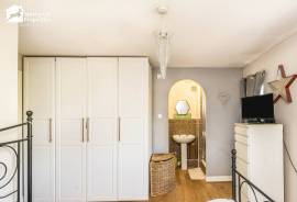 3 bedroom, Detached house for sale