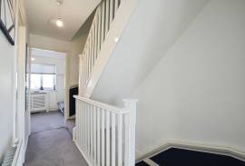 3 bedroom, Semi-detached house for sale
