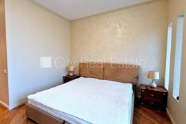 Apartment for sale in Riga, 90.00m2