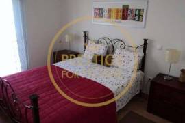 Excellent 2 Bedroom Apartment in Quinta da Gomeira in Cabanas de Tavira – with Outdoor Pool and Garden in condominium