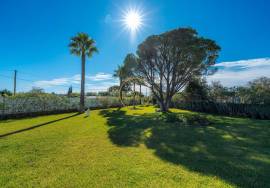 WINTER RENTALS - OUTUBRO24 TO APRIL2 Luxury 4 Bedroom Villa, Pool, Garden, Barbecue - in Quarteira