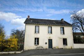 Detached House with Landscaped Garden