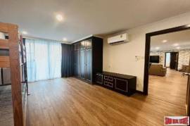 Academia Grand Tower Condominium - 3 Bedrooms and 2 Bathrooms for Sale in Phrom Phong Area of Bangkok
