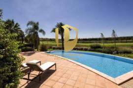 Villa T4 in Luxury Resort with Golf in Alcantarilha, Silves