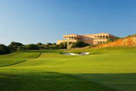 Villa T4 in Luxury Resort with Golf in Alcantarilha, Silves