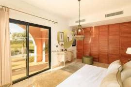 Villa T4 in Luxury Resort with Golf in Alcantarilha, Silves