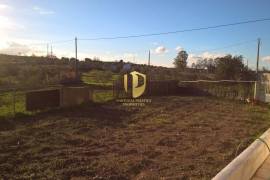 Detached house, huge, with two floors and terrain in Alcoutim.