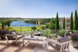 Luxurious 3 bedroom apartment, duplex, with wonderful terrace, at Monte Rei Golf & Country Club.