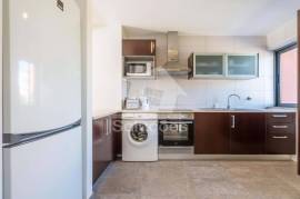 1 Bedroom Apartment with Pool and Garage