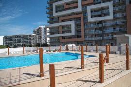 Fantastic T1 with swimming pool, parking, balcony and concierge 150 meters from the beach