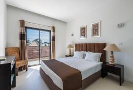 2 bed apartment at Porto de Mós