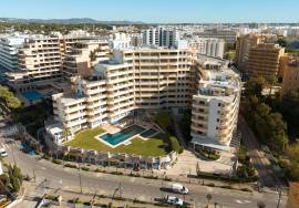 Exclusive 2 bedroom apartment with panoramic views of Vilamoura Marina and Beach