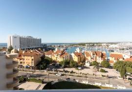 Exclusive 2 bedroom apartment with panoramic views of Vilamoura Marina and Beach