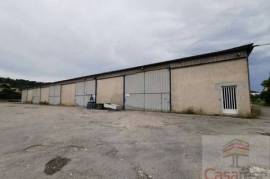 Emplacement et batiment, Unique a la vente sur une parcelle 5460m2