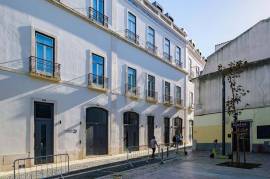 Brand new 2-beds duplex apartment with 103sqm and a terrace, in Largo do Intendente