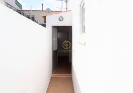 Refurbished single storey house T0, between Monte Gordo and Vila Real de Santo António