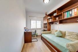 Condo/Apartment T3 for sale in Carnaxide e Queijas, Oeiras