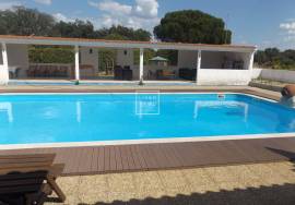 Farm of 550m2, land of 18416m2, 5 suites, swimming pool, Grandola, Setubal