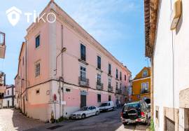 VACANT BUILDING WITH PIP AND PROJECT FOR 17 APARTMENTS, SETUBAL