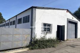 Industrial Warehouse for Sale in São Félix da Marinha