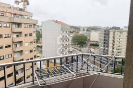 2 bedroom apartment for sale on Av. From the Republic with Sea View - Matosinhos