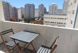 1 bedroom apartment Praia da Rocha - near the beach - balcony - gated community - furnished