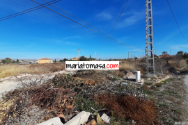 Two houses near ALICANTE AIRPORT to renovate