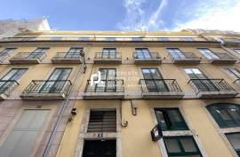 Chiado Renovated 4-bedroom Privileged Aaa-location