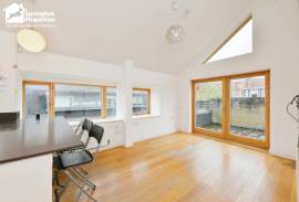 2 bedroom, Maisonette for sale