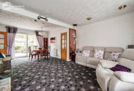 3 bedroom, Detached bungalow for sale